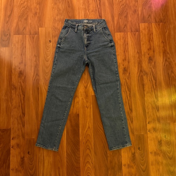 Old Navy Sky High Straight Leg Jeans Size 2 - Picture 8 of 9